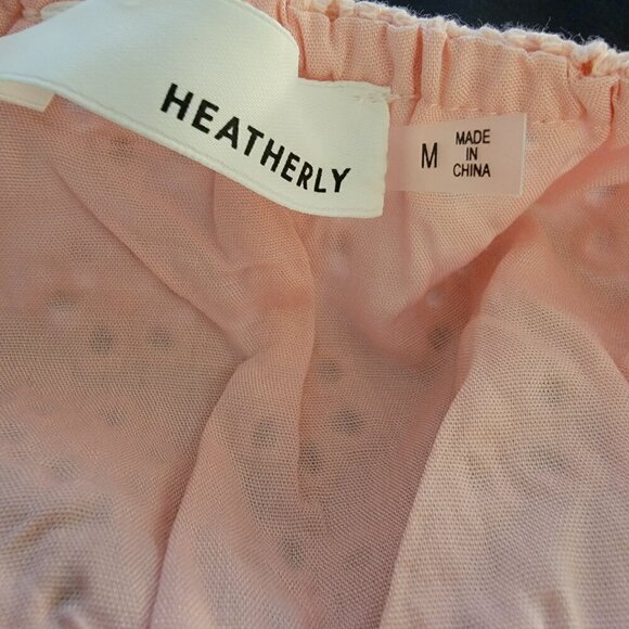 Heatherly Pastel Peach Eyelit Blouson Penelope Crop Top Size M - Picture 13 of 15